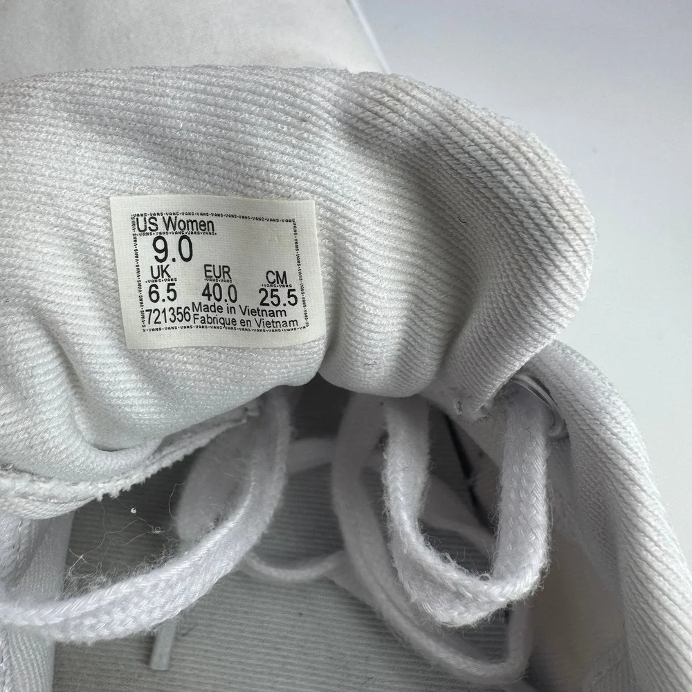 Vans Off The Wall White Classic Canvas Skate Shoes Womens 9 / UK 6.5 / EUR 40